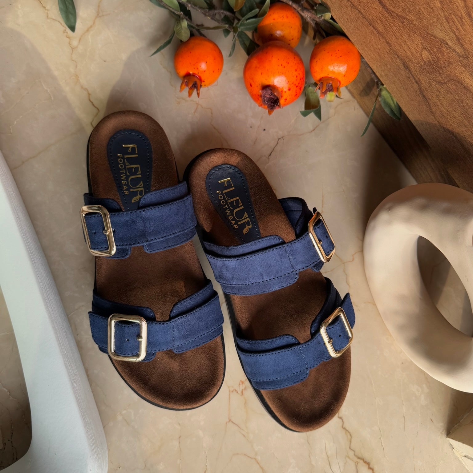 Oxford - The Ultimate Buckle Strap Sliders